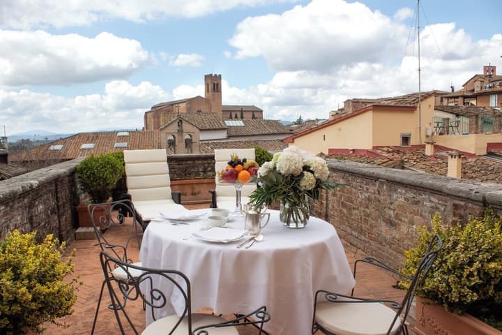 Grand Hotel Continental Siena – Starhotels Collezione