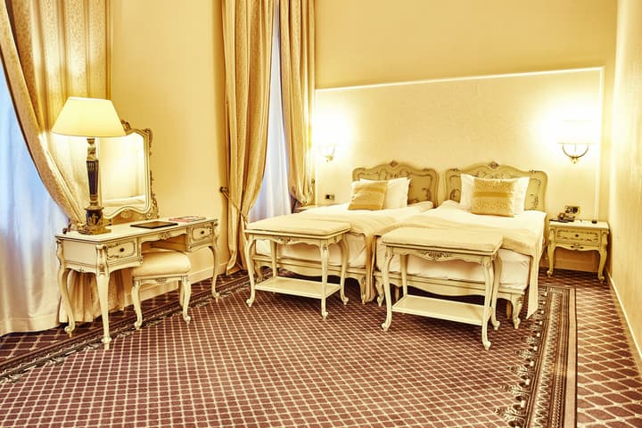 Grand Hotel Continental Bucuresti