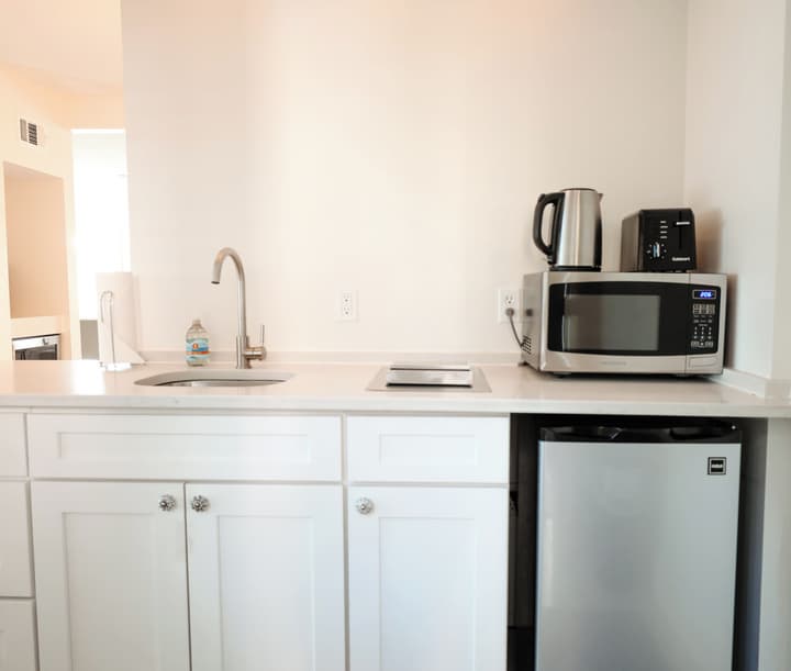 Suites by The Wellborn