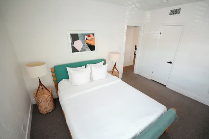 Suites by The Wellborn