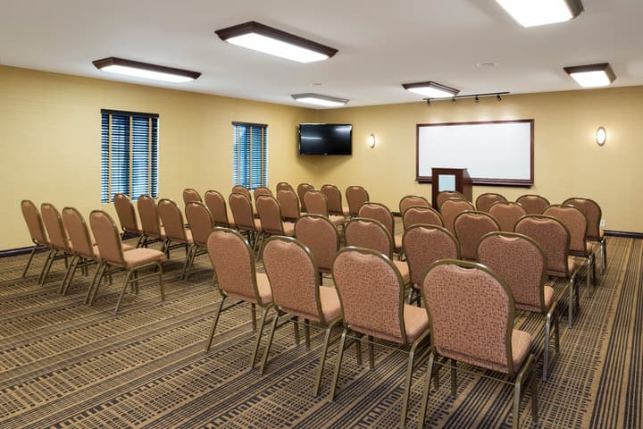 Holiday Inn Express Holland by IHG