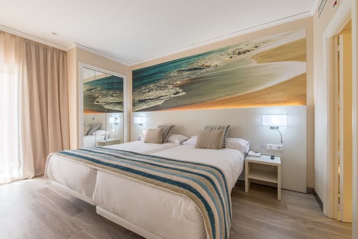 Oliva Nova Beach & Golf Hotel