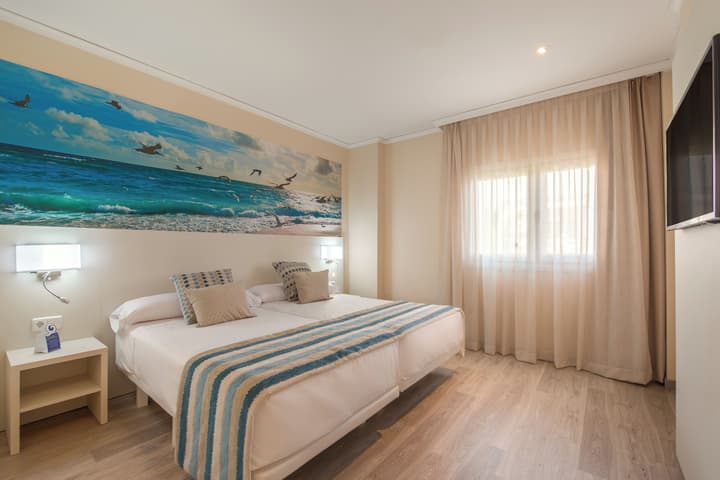 Oliva Nova Beach & Golf Hotel