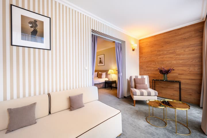 Ambra Hotel