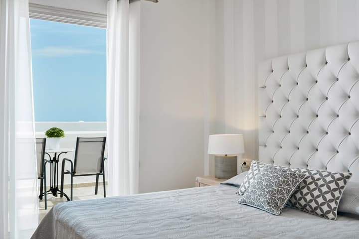 Santorini Palace