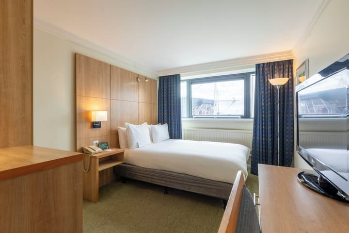 Holiday Inn Cardiff City Centre by IHG