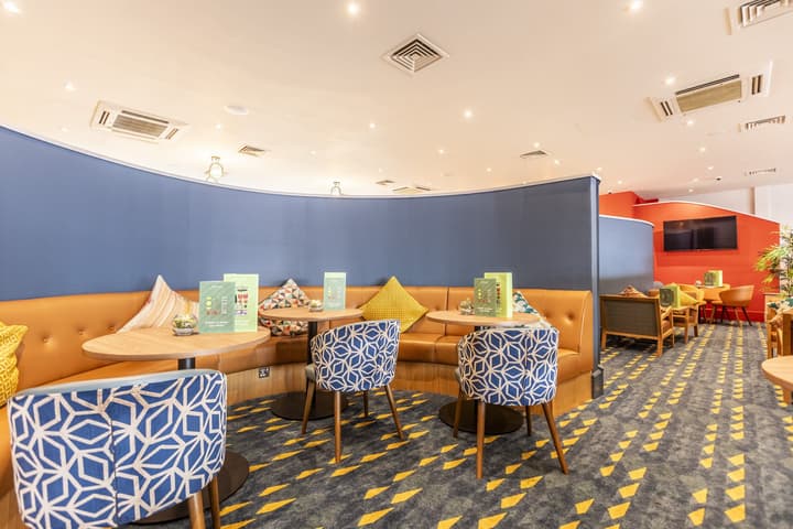 Holiday Inn Cardiff City Centre by IHG