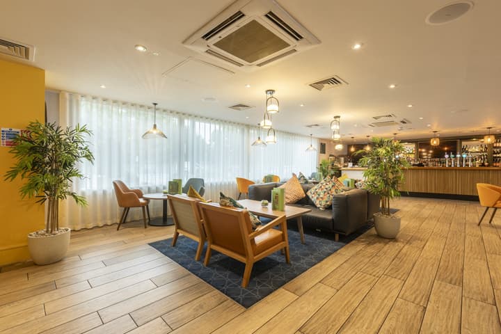 Holiday Inn Cardiff City Centre by IHG