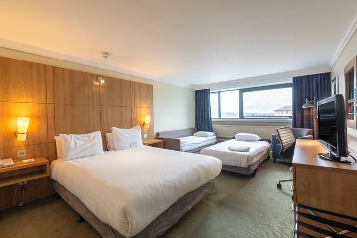 Holiday Inn Cardiff City Centre by IHG
