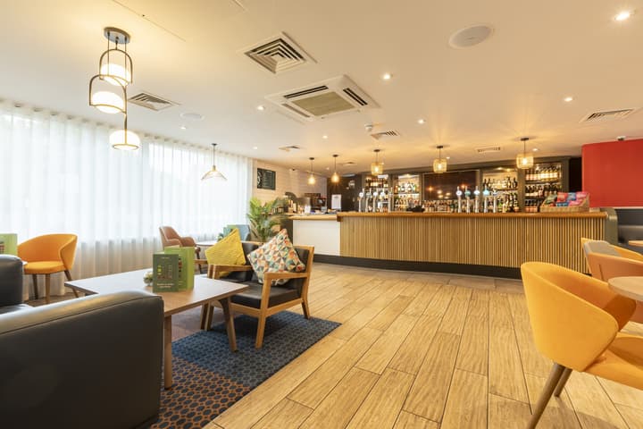 Holiday Inn Cardiff City Centre by IHG