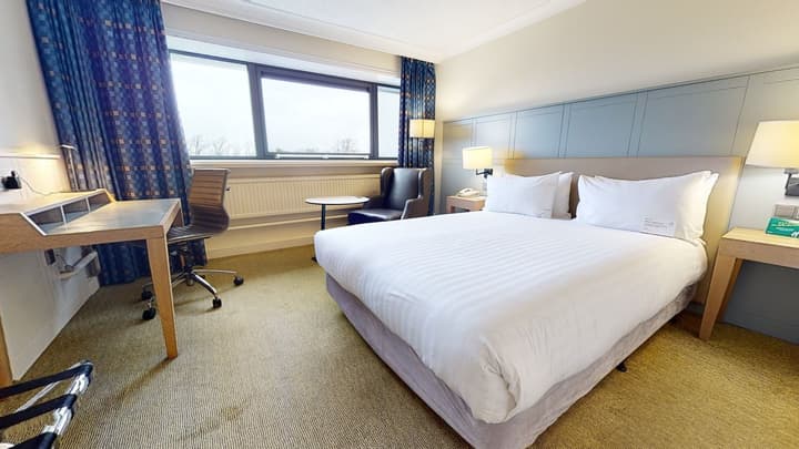 Holiday Inn Cardiff City Centre by IHG