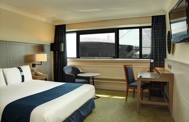 Holiday Inn Cardiff City Centre by IHG