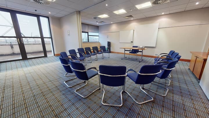 Holiday Inn Cardiff City Centre by IHG