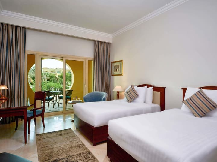 Mövenpick Cairo Media City