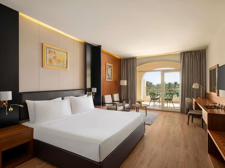Mövenpick Cairo Media City