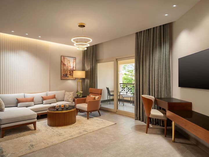Mövenpick Cairo Media City