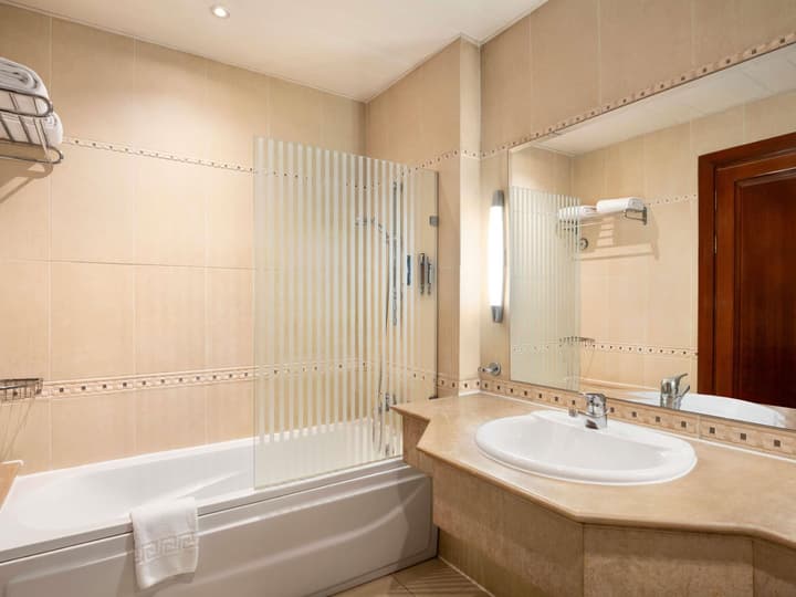 Mövenpick Cairo Media City