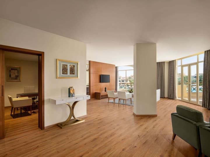 Mövenpick Cairo Media City