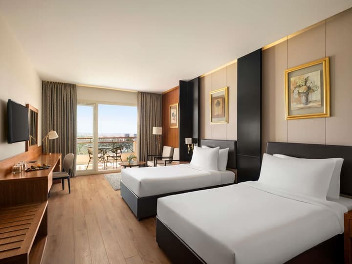 Mövenpick Cairo Media City