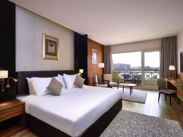 Mövenpick Cairo Media City
