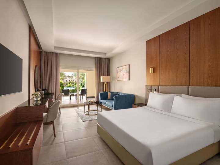 Mövenpick Cairo Media City