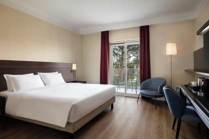 Courtyard by Marriott Rome Central Park