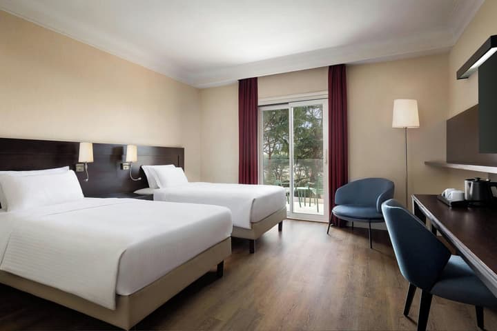 Courtyard by Marriott Rome Central Park
