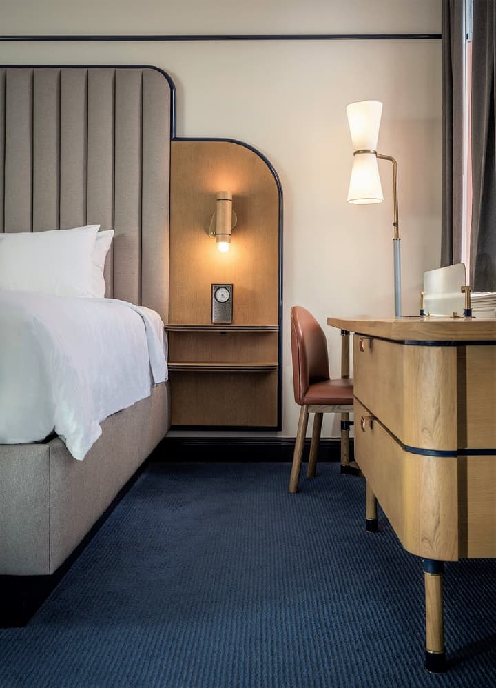 Hu. Hotel
