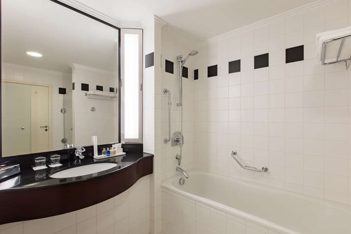 Radisson Blu Carlton Hotel, Bratislava