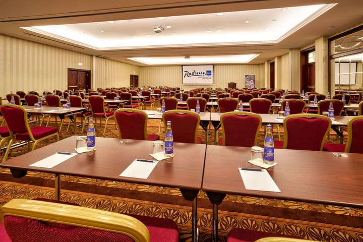 Radisson Blu Carlton Hotel, Bratislava
