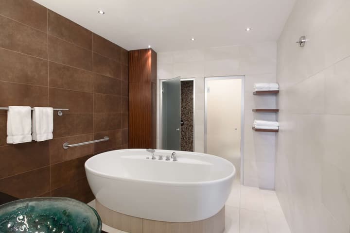 Radisson Blu Carlton Hotel, Bratislava