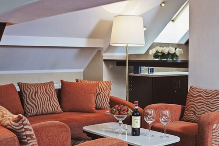 Booking Hotel & Spa