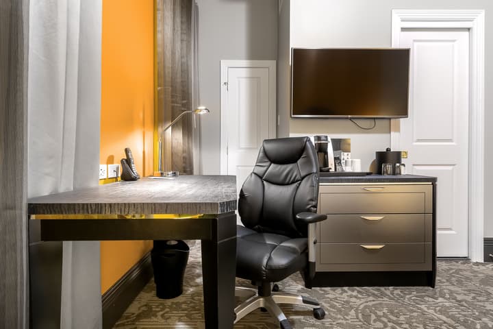 Hotel Clarendon
