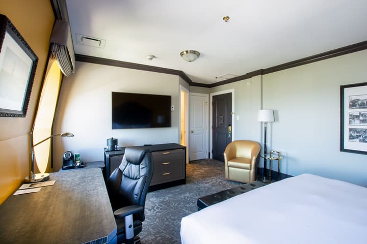 Hotel Clarendon
