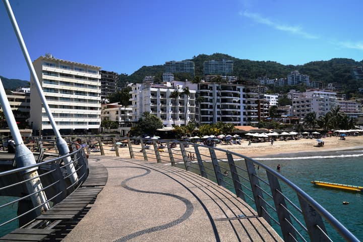 Emperador Vallarta Beachfront Hotel and Suites