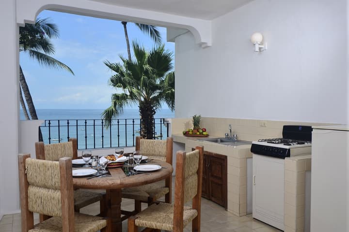 Emperador Vallarta Beachfront Hotel and Suites
