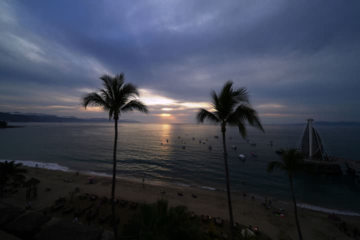 Emperador Vallarta Beachfront Hotel and Suites