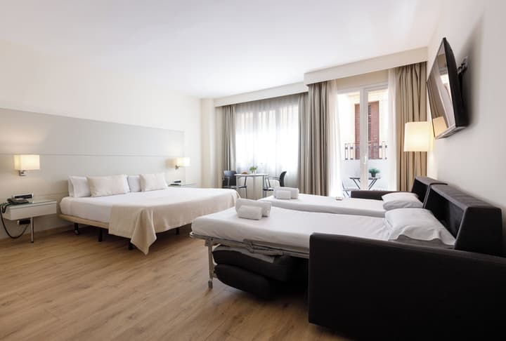 Aparthotel Mariano Cubi Barcelona