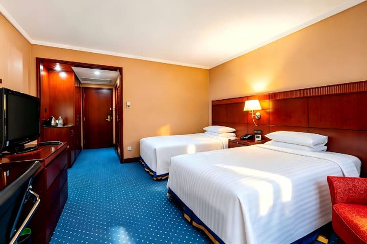 Shanghai QILU Hotel