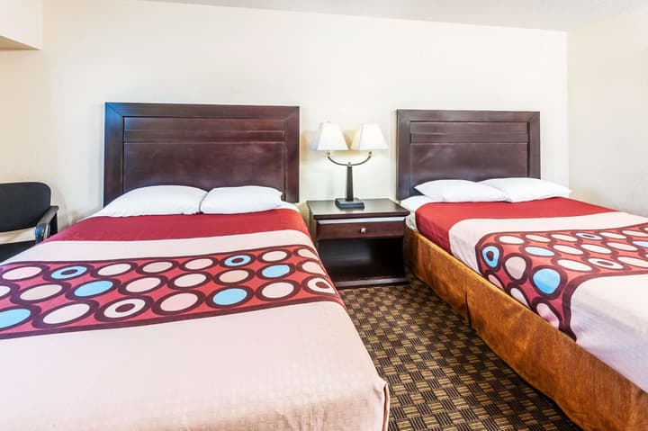 Super 8 by Wyndham Calgary/Airport