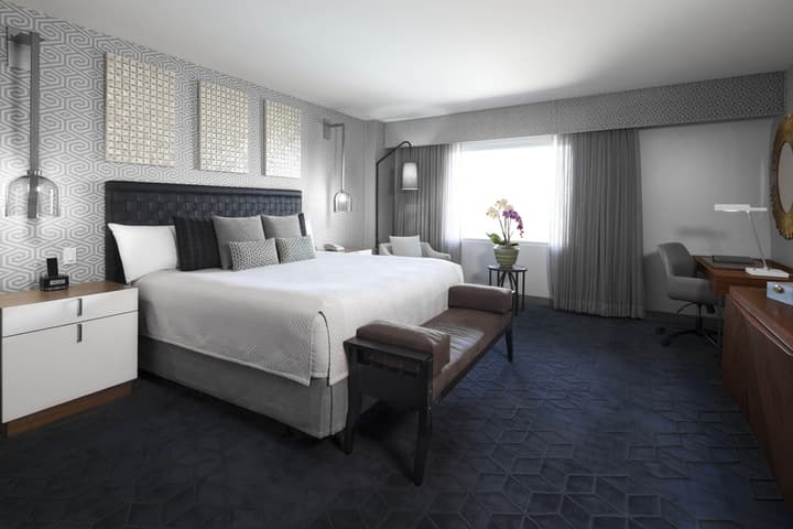 Universal’s Loews Royal Pacific Resort