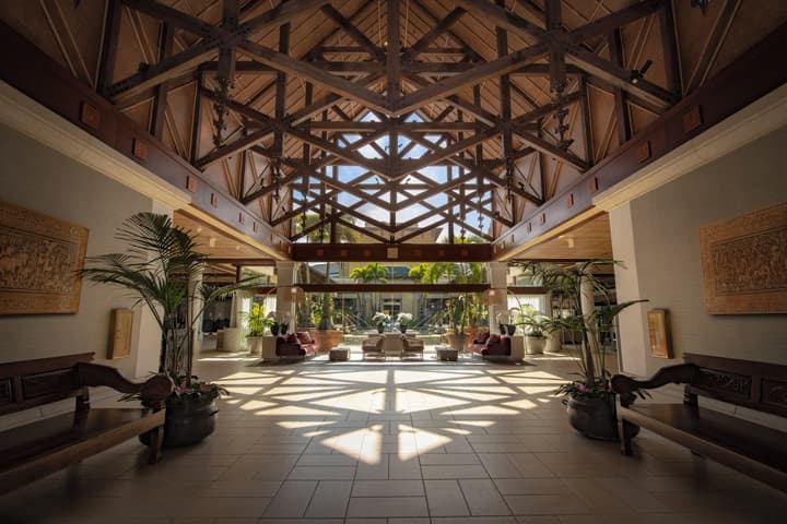 Universal’s Loews Royal Pacific Resort