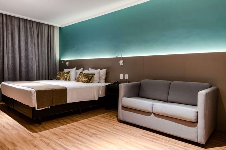 Comfort Suites Vitoria