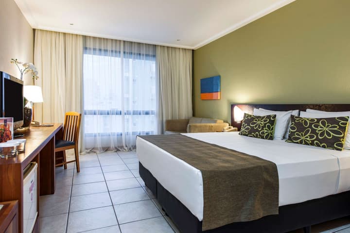 Comfort Suites Vitoria