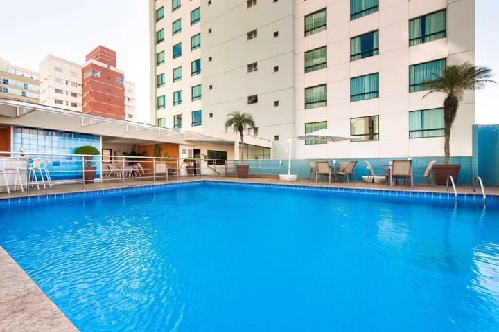 Comfort Suites Vitoria