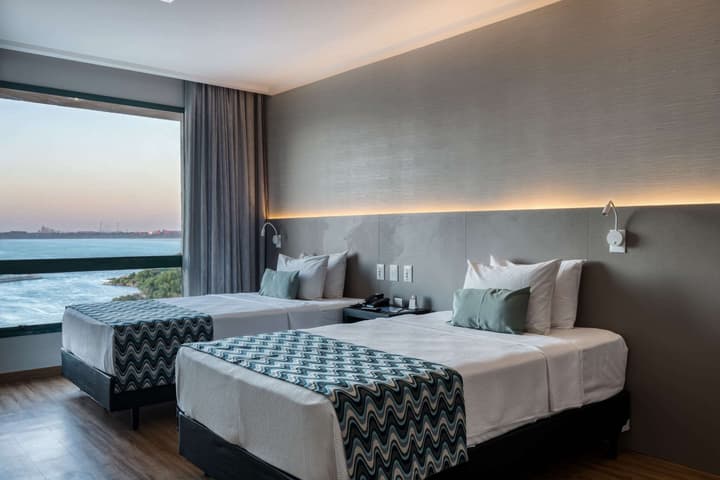 Comfort Suites Vitoria