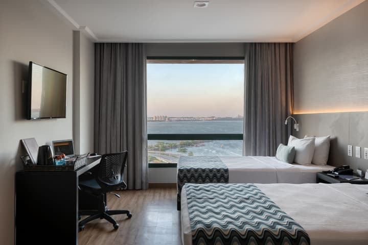 Comfort Suites Vitoria