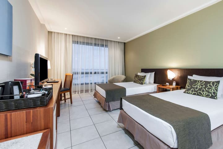 Comfort Suites Vitoria