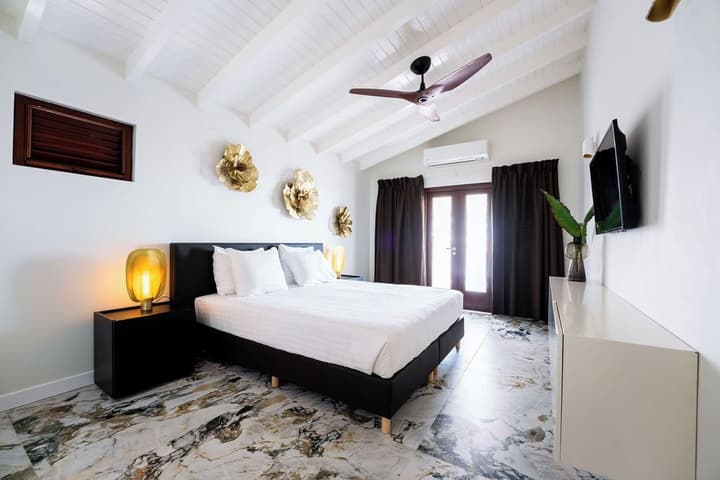 Papagayo Beach Resort