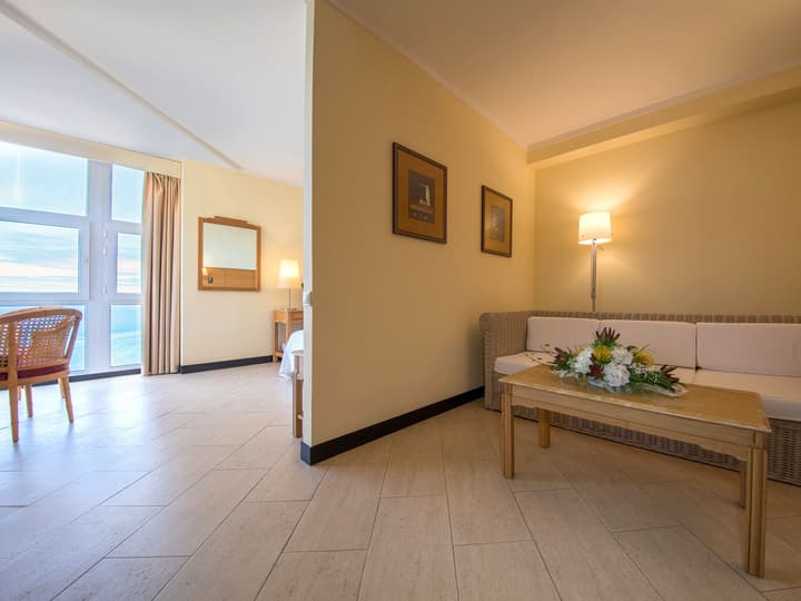 Baía Madeira Hotel